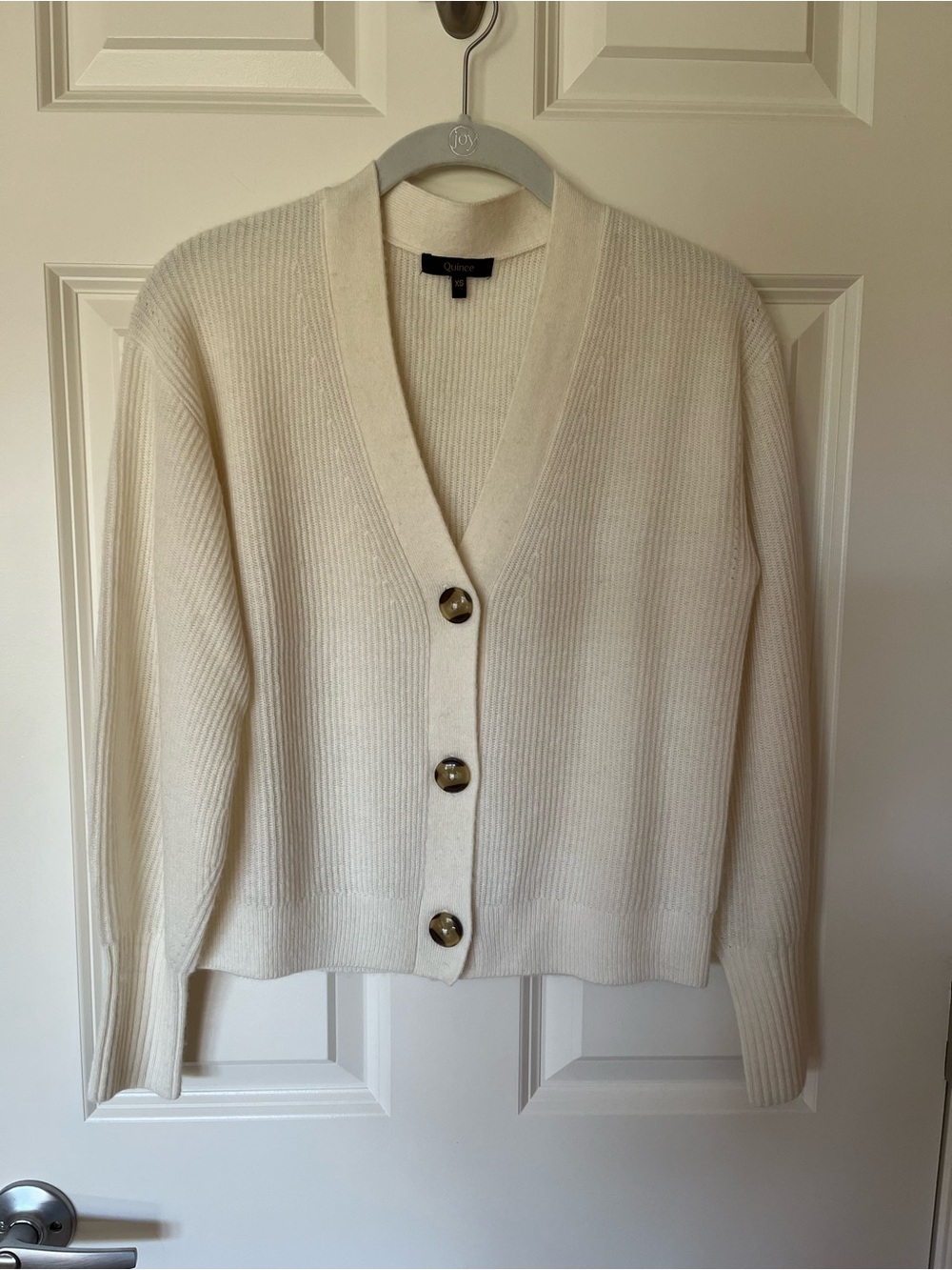 Quince Cream Mongolian cashmere Ribbed V-Neck Button Cardigan